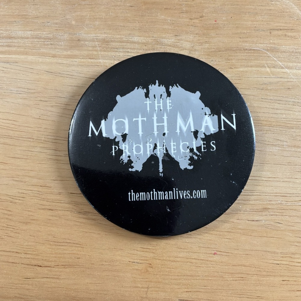 The Mothman Prophecies Movie Theater Promo Button Pin Back Black White 2002